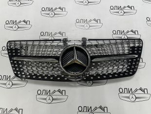 Решетка радиатора ДАЙМОНД на Mercedes  ML W164 08-11 год 